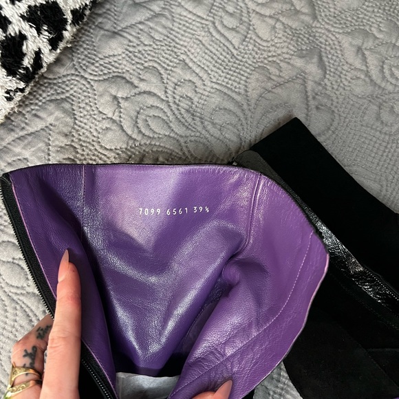 Sergio Rossi Black Suede Purple Accent Bootie 7.5 - Picture 7 of 12